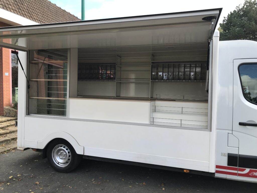 Camion commerce et épicerie mobile